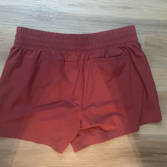 Apana women’s shorts - Picture 2 of 3